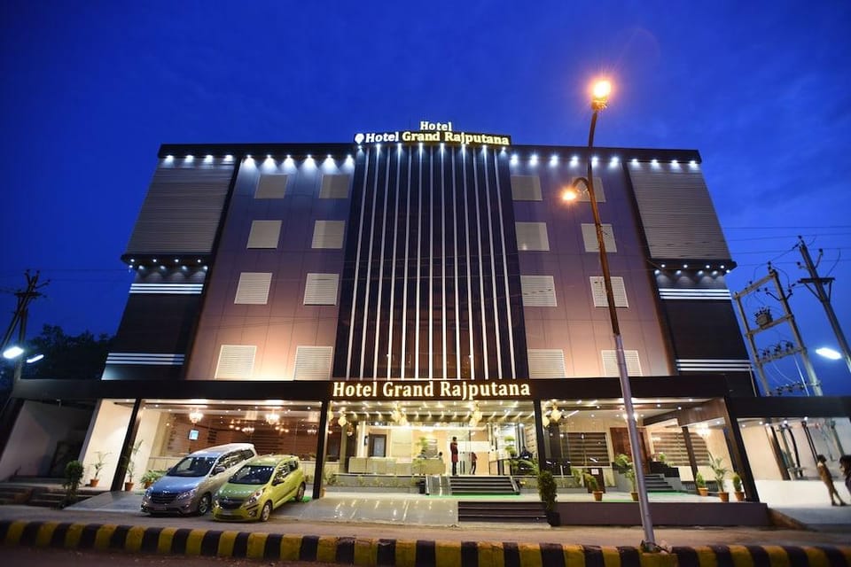 Hotel Grand Rajputana Hotel in India