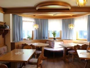 Haus Angela Hotel in Canton of Grisons
