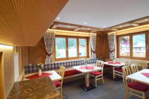 Haus Jehle Hotel in Lech