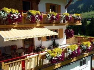 Haus Jehle Hotel in Lech