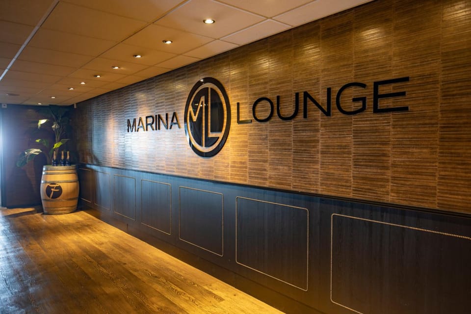 Bar/lounge