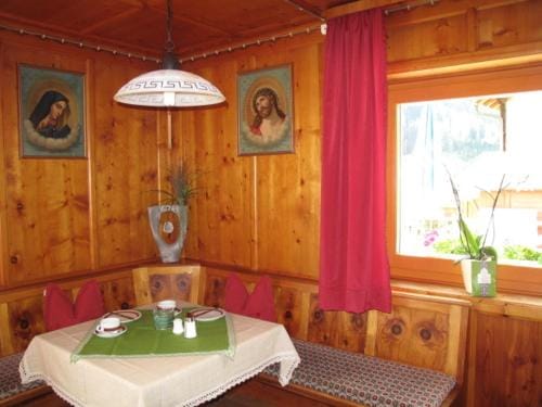 Haus Leo Hotel in Canton of Grisons
