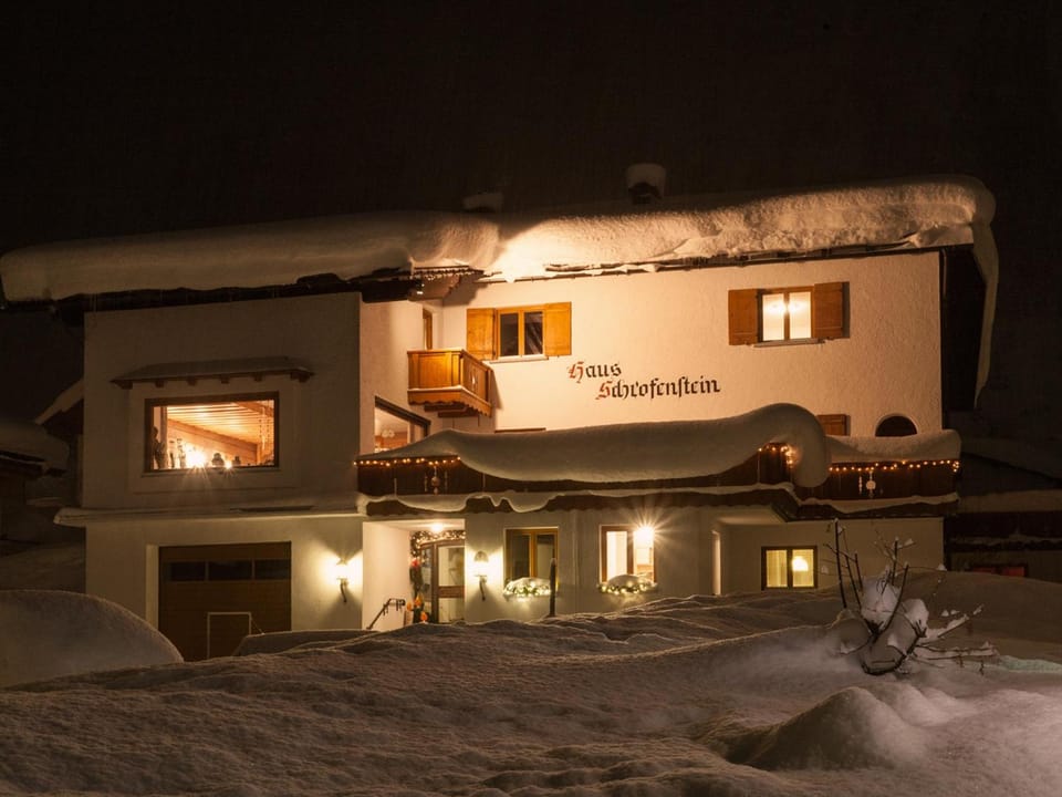 Haus Schrofenstein Hotel in Lech