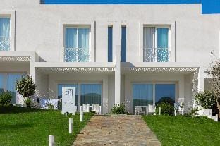 Stunning Capo Falcone Charming Apartments, 1 Bed Comfort Apt sleeps 4 Child Hotel in Stintino