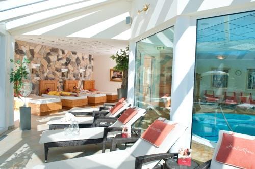 Hotel Alpina Wellness & Spa Resort Hotel in Salzburgerland