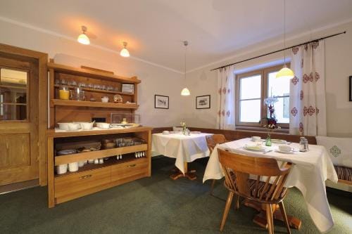 Hotel Garni Albona Hotel in Saint Anton am Arlberg