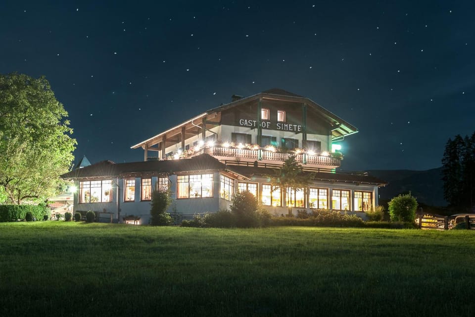 Hotel Landhof Simeter GMBH Hotel in Spittal an der Drau