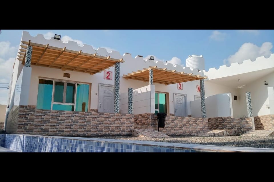 Super OYO 150 Reef Al Khaleej Resort Hotel in Oman