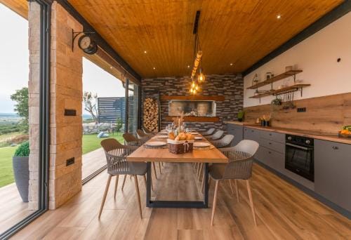 La Vrana in Vrana with 3 bedrooms and 2 bathrooms Hotel in Šibenik-Knin County, Croatia