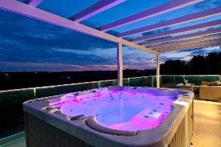 Stella in Pomer with 7 bedrooms and 6 bathrooms Hotel in Medulin