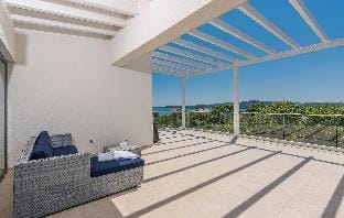 Sole in Pomer with 6 bedrooms and 6 bathrooms Hotel in Medulin