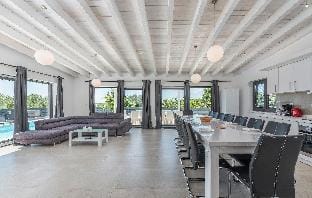 Luna in Pomer with 6 bedrooms and 6 bathrooms Hotel in Medulin