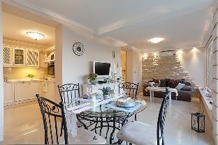 La Perla in Cavtat with 5 bedrooms and 5 bathrooms Hotel in Cavtat