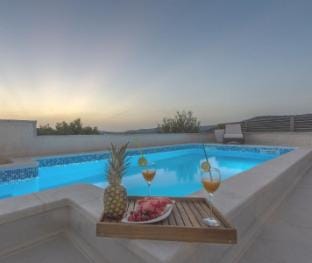 Patria in Ražanj with 4 bedrooms and 2 bathrooms Hotel in Šibenik-Knin County, Croatia