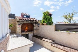 Patria in Ražanj with 4 bedrooms and 2 bathrooms Hotel in Šibenik-Knin County, Croatia