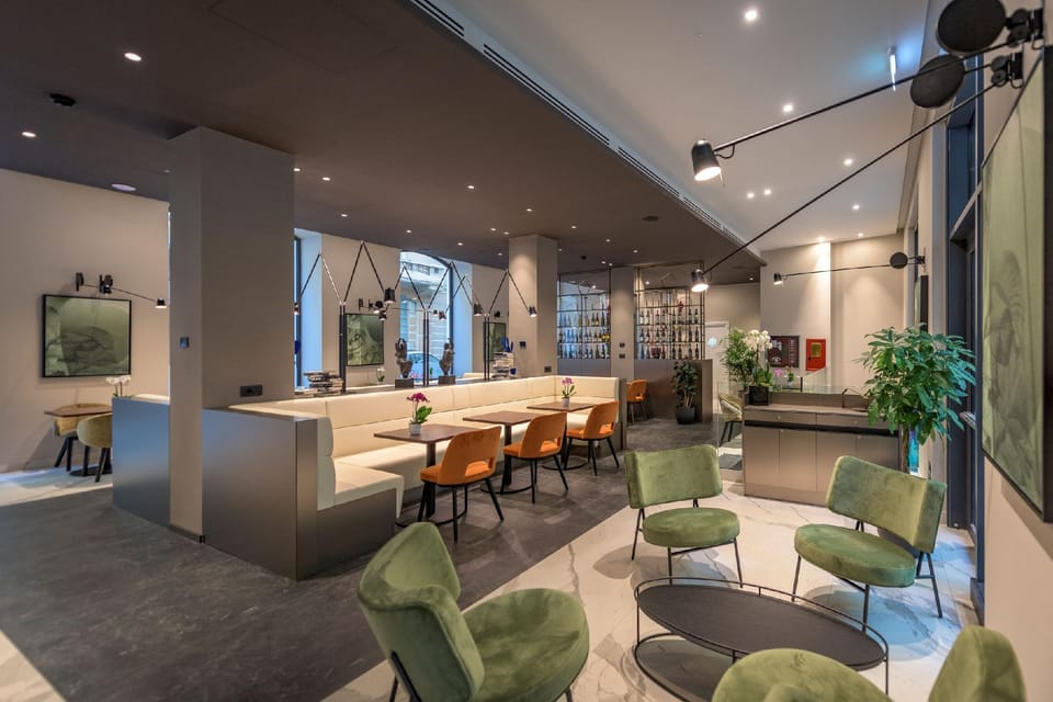Bar/lounge
