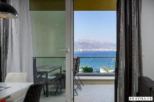 Acadia D in Slatine with 6 bedrooms and 3 bathrooms Hotel in Šibenik-Knin County, Croatia
