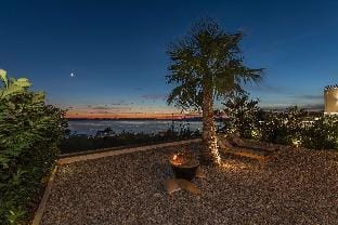 Matic in Makarska with 5 bedrooms and 4 bathrooms Hotel in Makarska