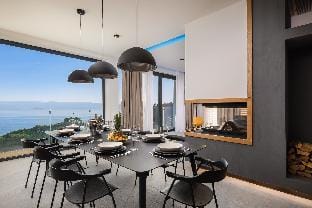 Bura in Marušići with 3 bedrooms and 3 bathrooms Hotel in Split-Dalmatia County