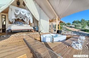 Honeymoon in Murter with 1 bedrooms and 1 bathrooms Hotel in Tisno