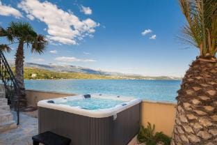Jasmin in Posedarje with 3 bedrooms and 1 bathrooms Hotel in Šibenik-Knin County, Croatia