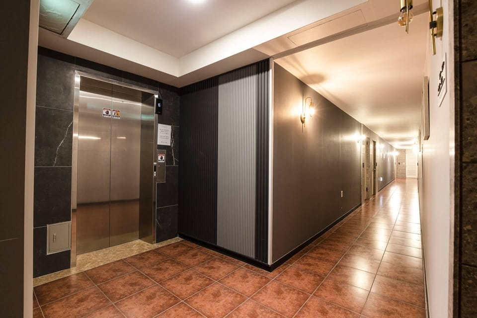 Ilsan (Daehwa) Wainscot Hotel Motel in Gyeonggi-do