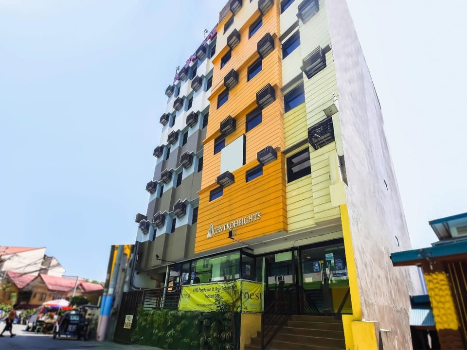 Nest Nano Suites Poblacion- Makati Hotel in Makati