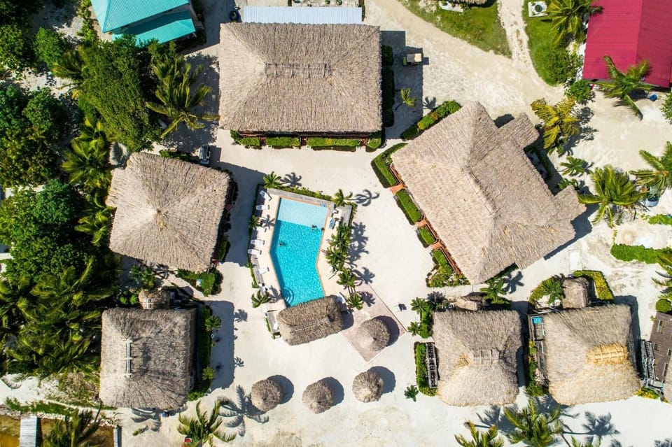 Captain Morgan's Retreat Hotel in Corozal District