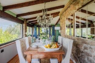 Sospirata Farmhouse in Pescia Hotel in Emilia-Romagna