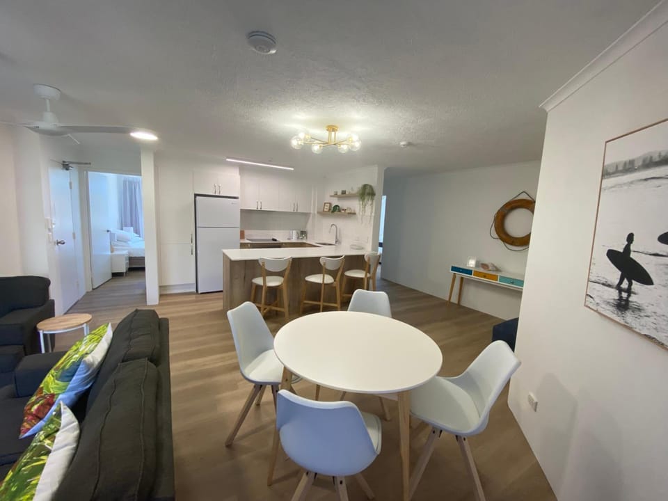 Enderley Gardens -  Resort Hotel in Surfers Paradise Boulevard