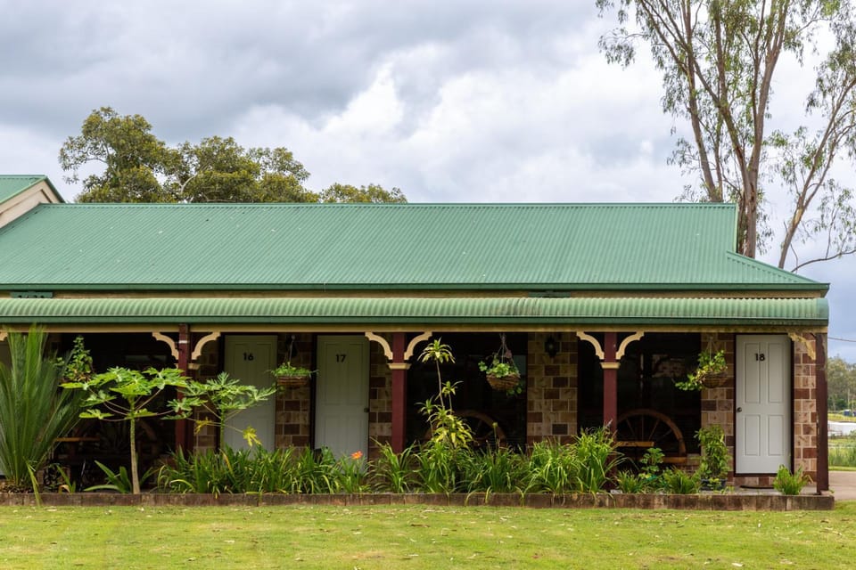 The Bearded Dragon Boutique Hotel Hotel in Tamborine
