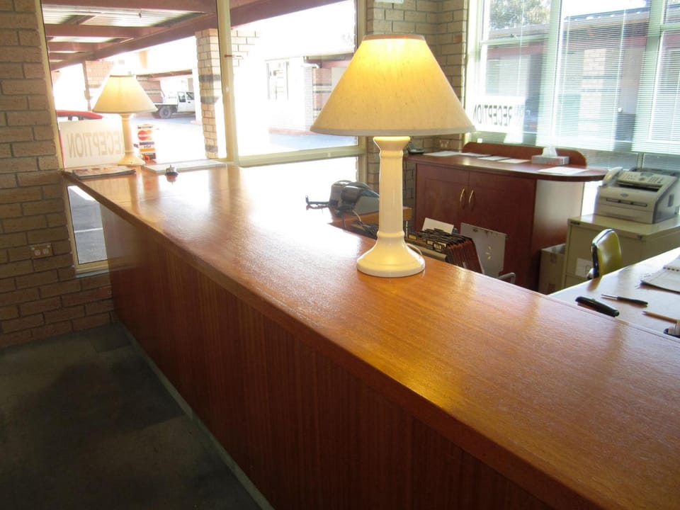 Canberra Lyneham Motor Inn Hotel in Canberra