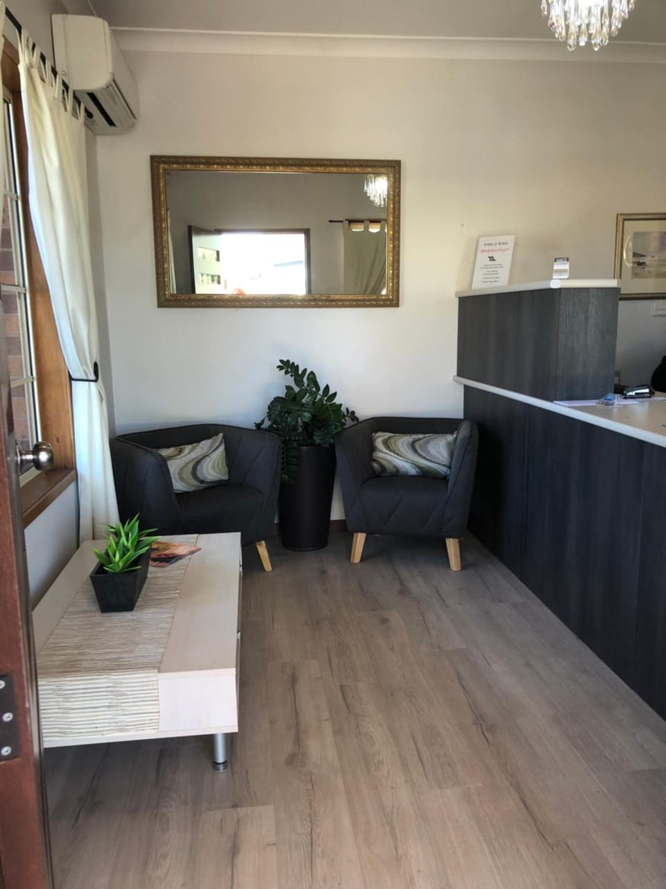 Cardiff - Motor Inn Hotel in New South Wales