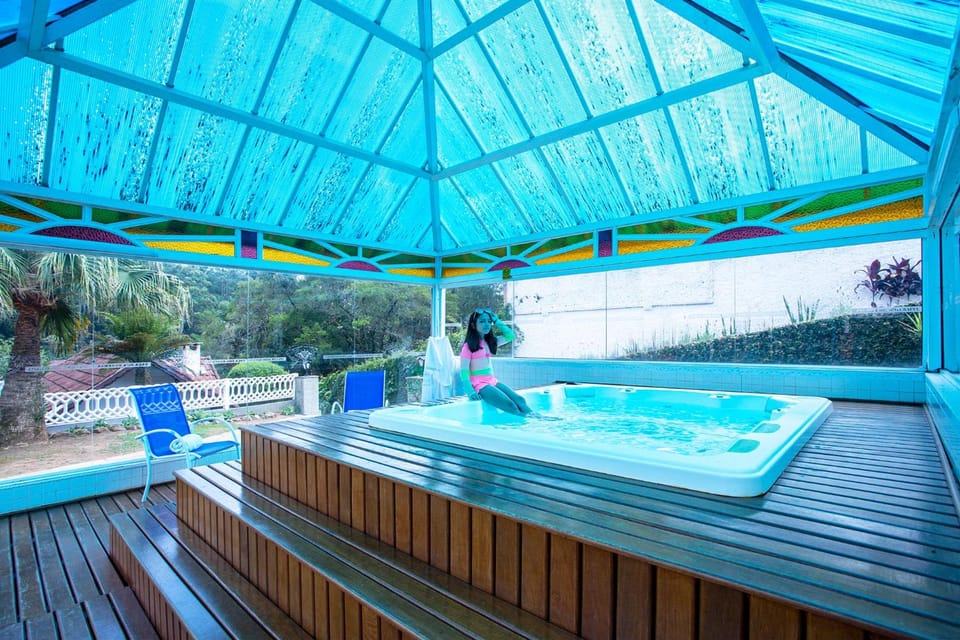 Hot tub