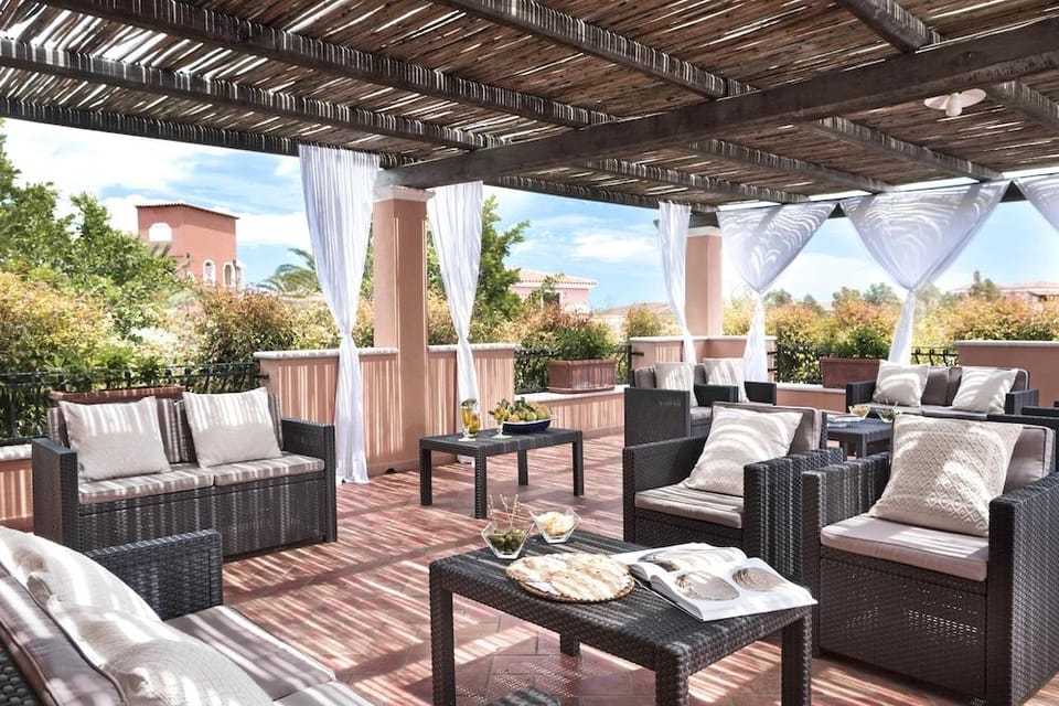 Cala Ginepro Hotel Resort Hotel in Cala Liberotto