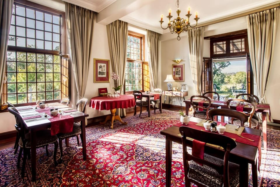 Vredenburg Manor House Hotel in Cape Town