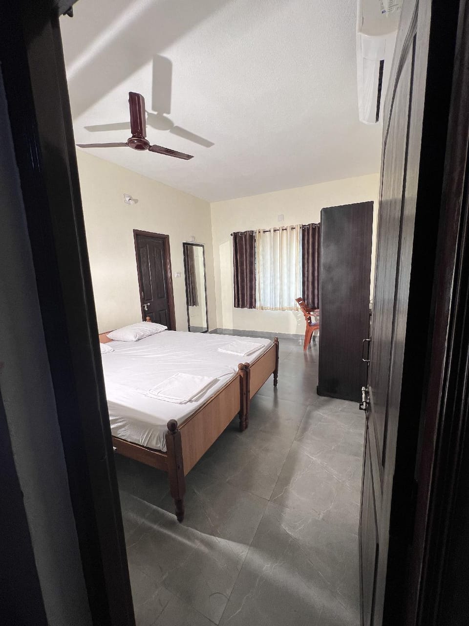 Amenity (Guest room)