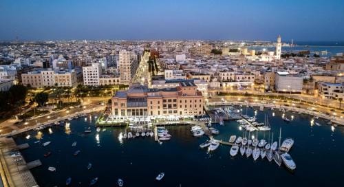 Luci Su Cavour Hotel in Bari