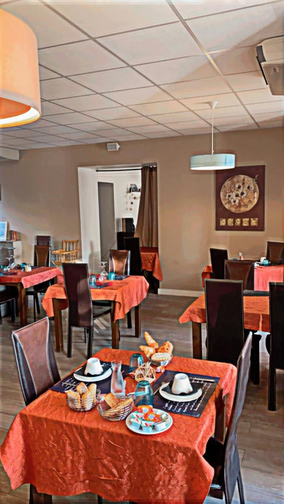 HOTEL LES MARRONNIERS Hotel in Auvergne-Rhône-Alpes