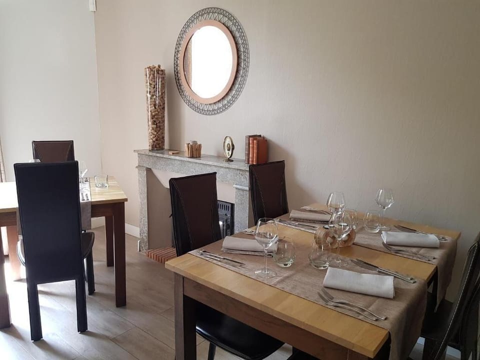 HOTEL LES MARRONNIERS Hotel in Auvergne-Rhône-Alpes