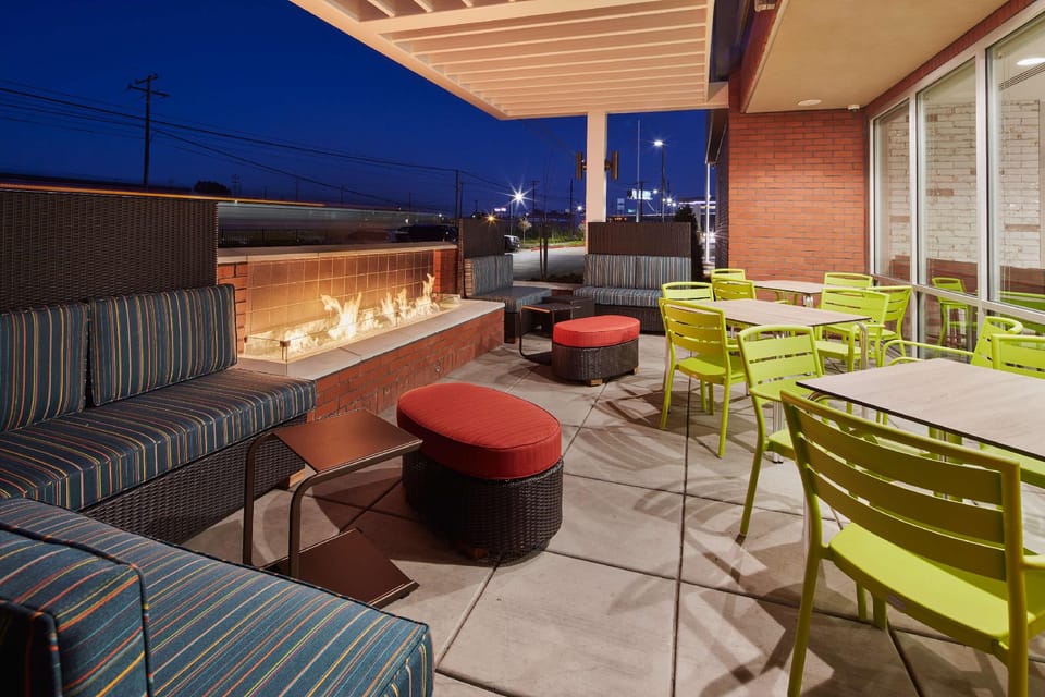 Home2 Suites by Hilton Sacramento at CSUS Hotel in Sacramento