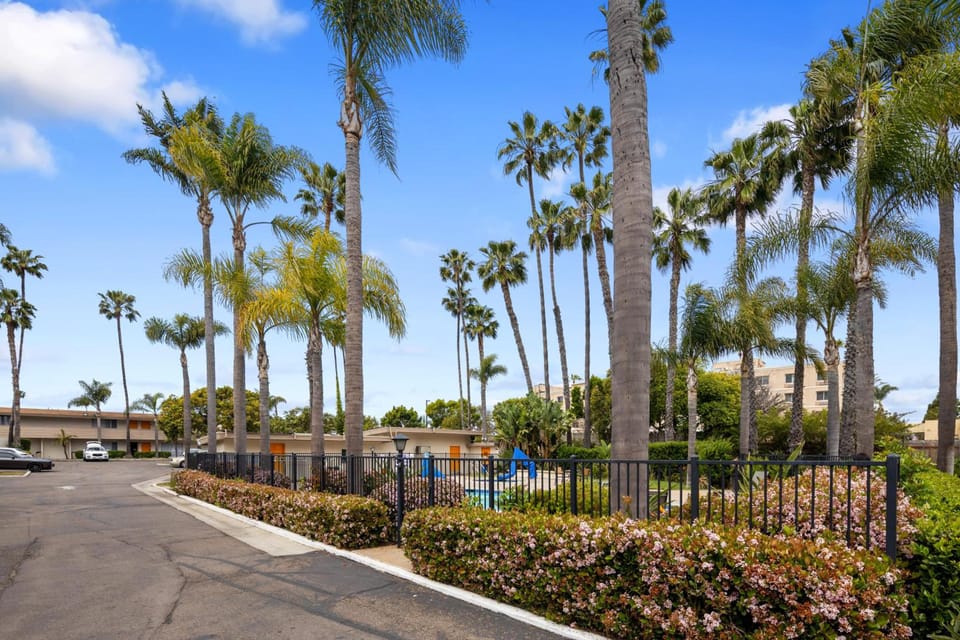 Hotel Palmeras Chula Vista Hotel in National City