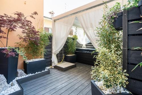 Sea Garden Apartments & Rooms Hotel in Grado