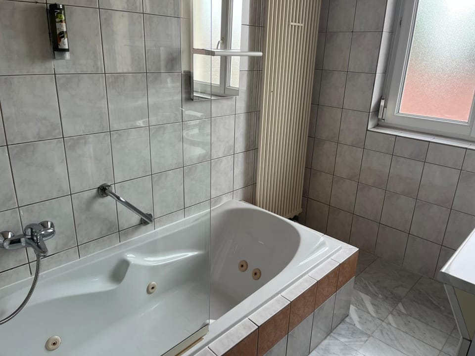 Logis Hotel & Restaurant - Le Floride Hotel in Rhineland-Palatinate