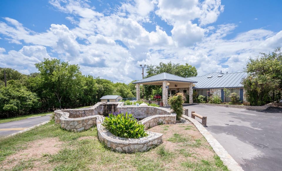 RIVER OAK INN Motel in Bandera