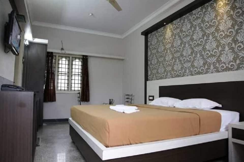 Shree Vara Residency Hotel in Karnataka