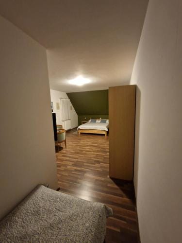Guest house Wolf II Hotel in Jezerce