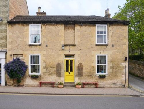 Stamford Lodge Hotel in South Kesteven District