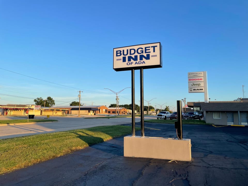 Budget Inn Ada Motel in Ada