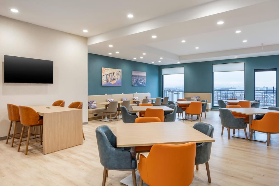 Four Points by Sheraton Newark Airport Hotel in Newark